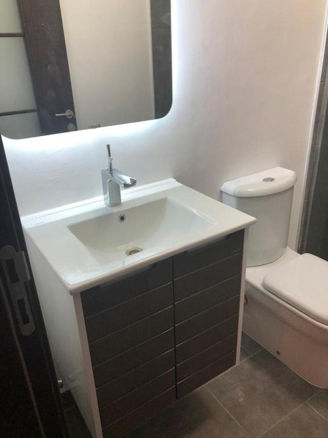 Luxury Labone Edge 2-Bedroom Apartment In Accra - Fivehills Homes Экстерьер фото